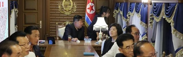 金正恩“多边首秀”，女儿两度亮相