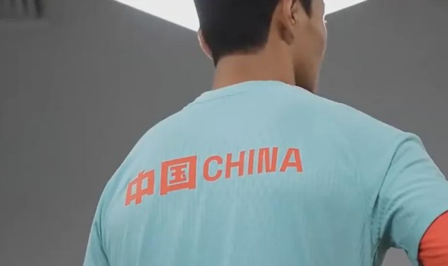 球探体育即时比分-国足挥汗如雨训练！张玉宁毛伟杰：全队团结一心，都想为国而战