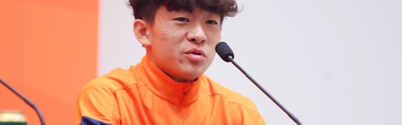 球探体育登录入口-争议！青岛海牛将邝兆镭列入B队，引发外界猜测，本人强调没伤病